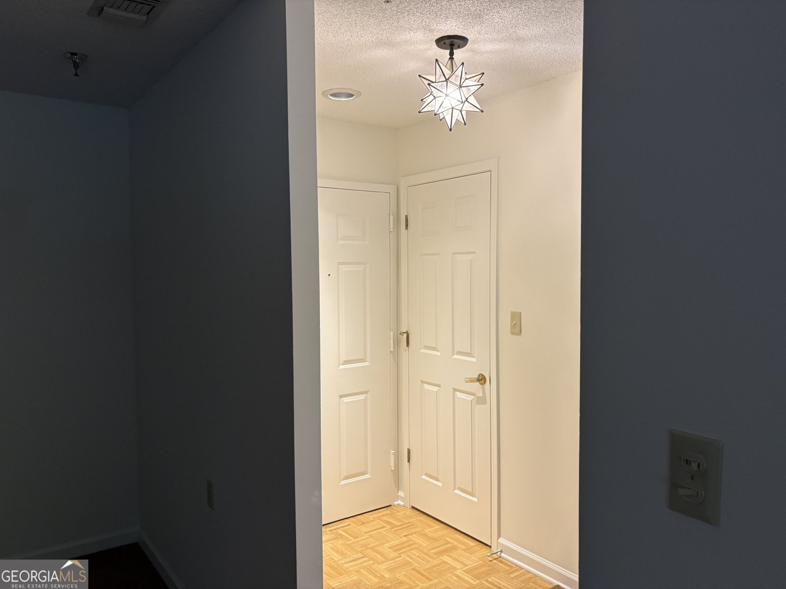 1800 Clairmont Lake Decatur - 5