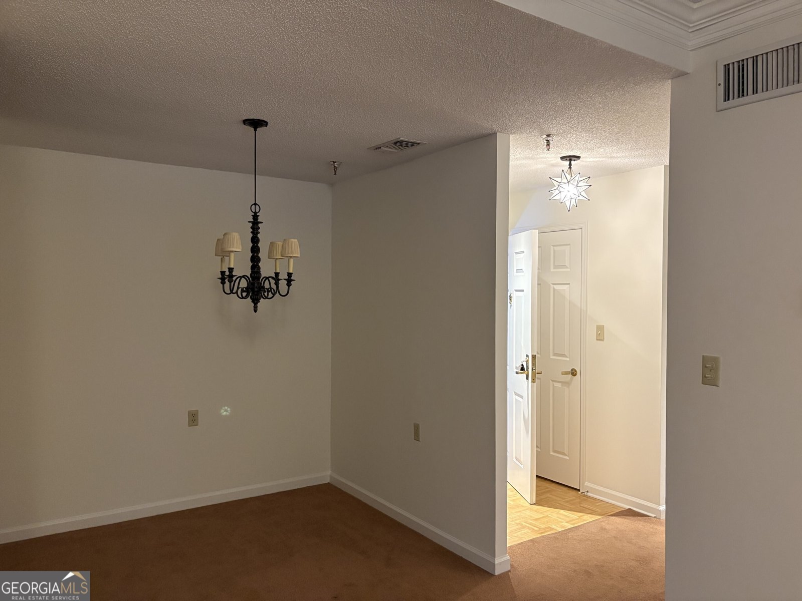 1800 Clairmont Lake Decatur - 6