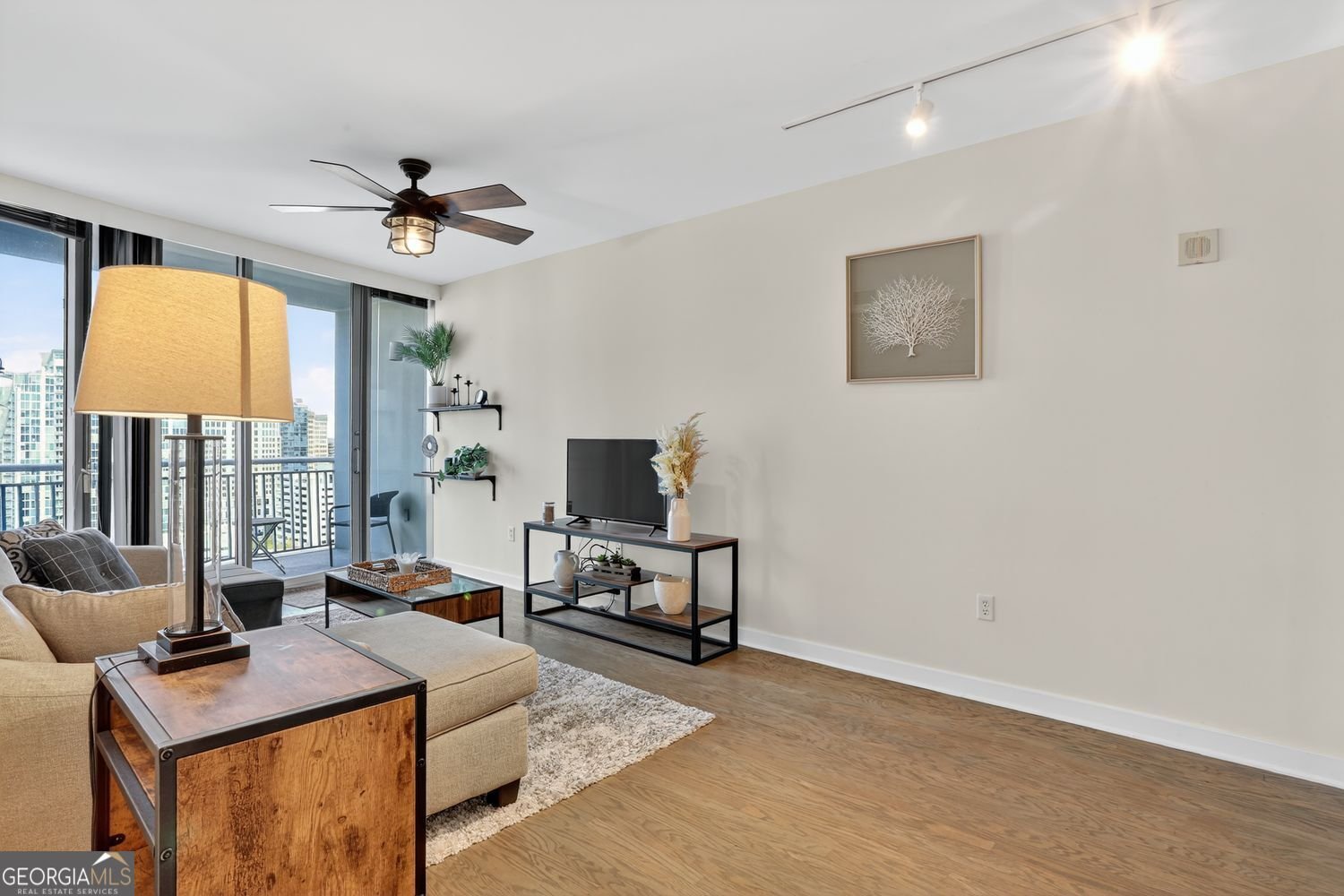 3338 Peachtree Road Atlanta - 2