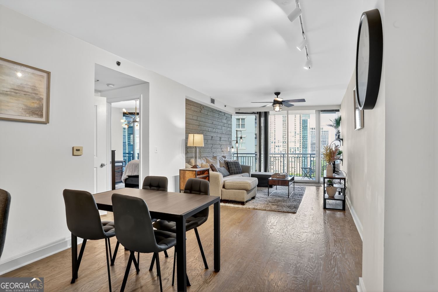 3338 Peachtree Road Atlanta - 3