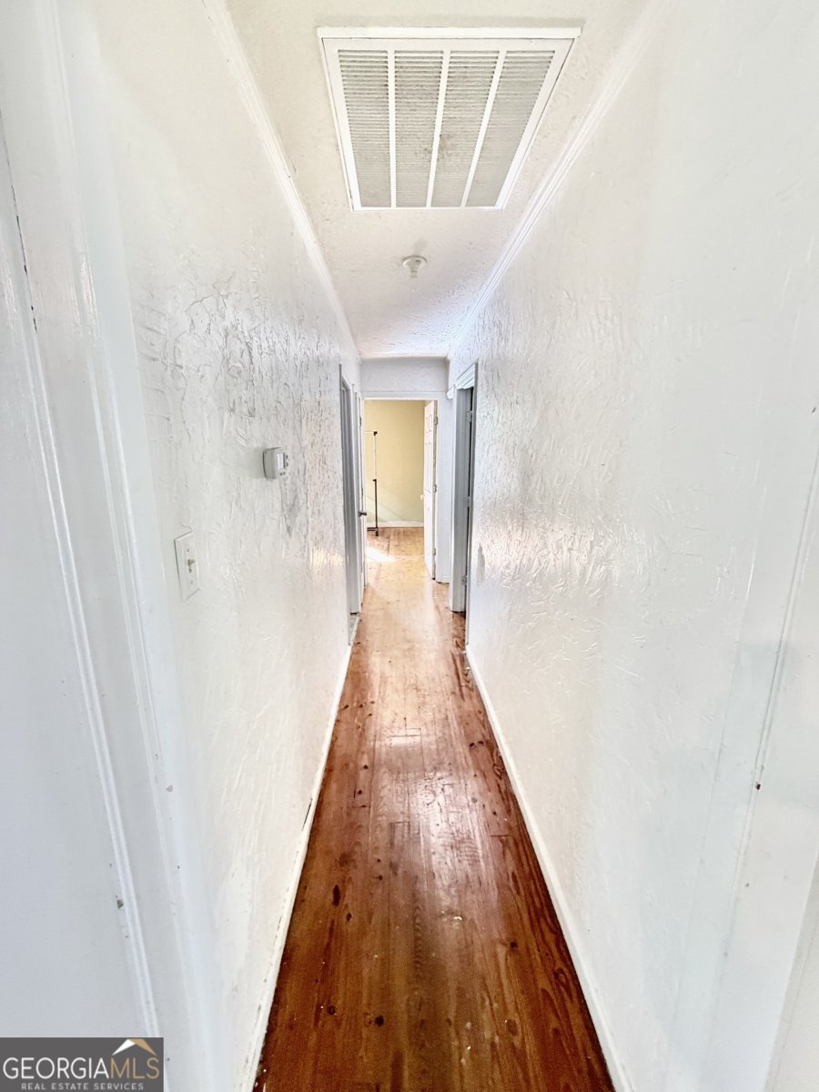 1079 SR-192 Twin City - 3