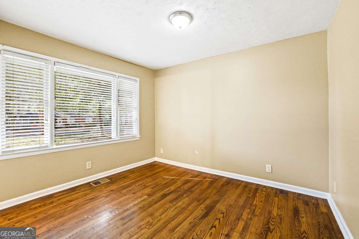 1334 Jennie Lane Lilburn - 9