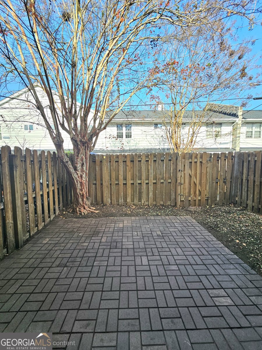 136 Peachtree Memorial Drive Atlanta - 18