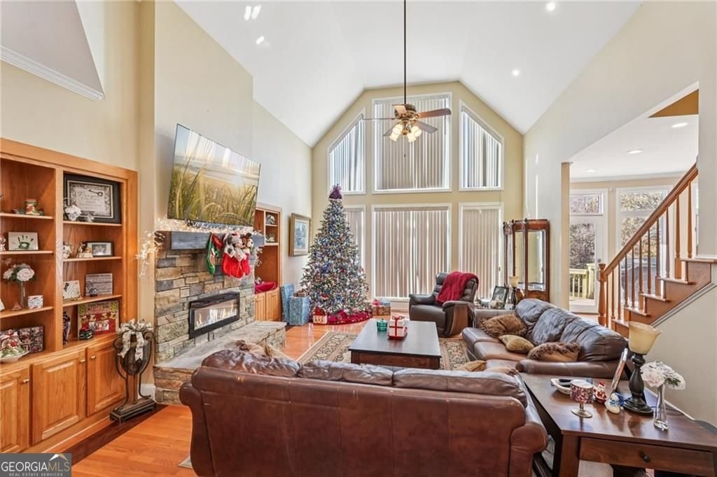 701 Camelback Road Cleveland - 11