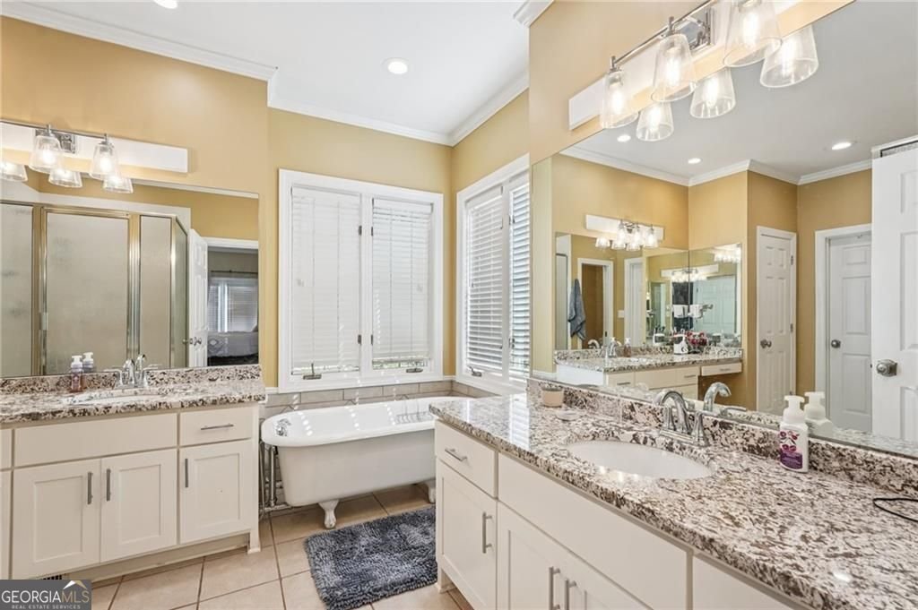 701 Camelback Road Cleveland - 24