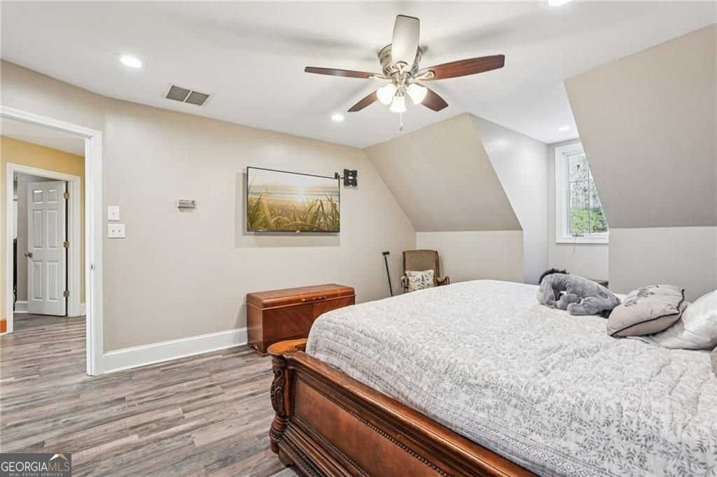 701 Camelback Road Cleveland - 33