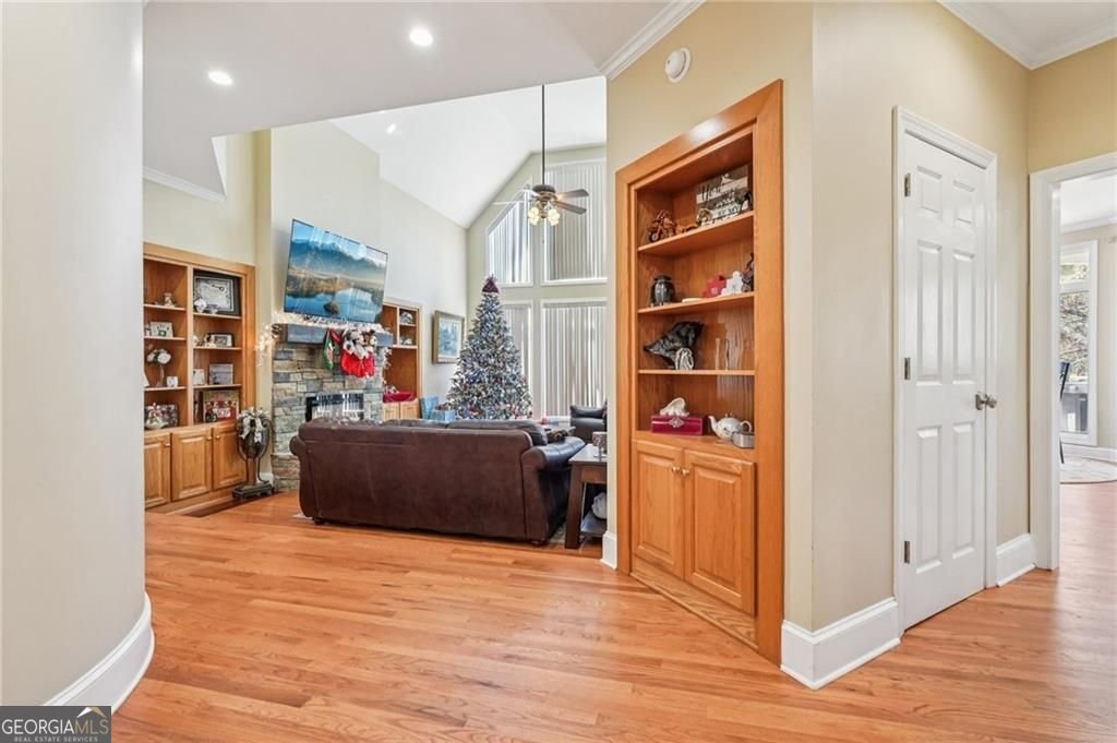 701 Camelback Road Cleveland - 9