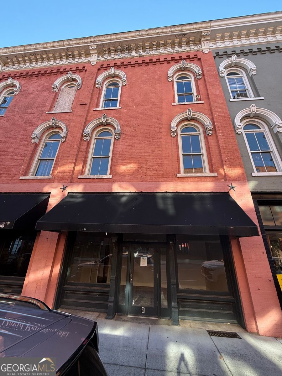 8 3rd Avenue Rome - main photo