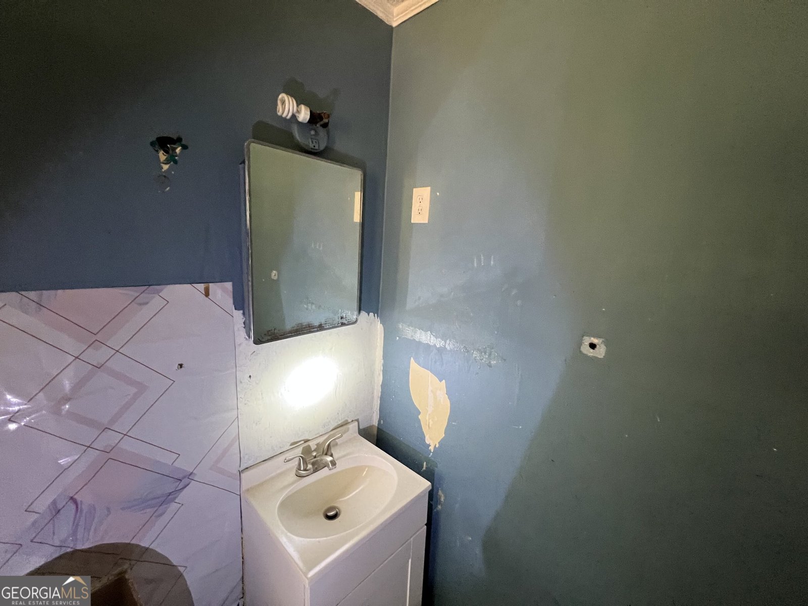 5068 Lorraine Place Forest Park - 40