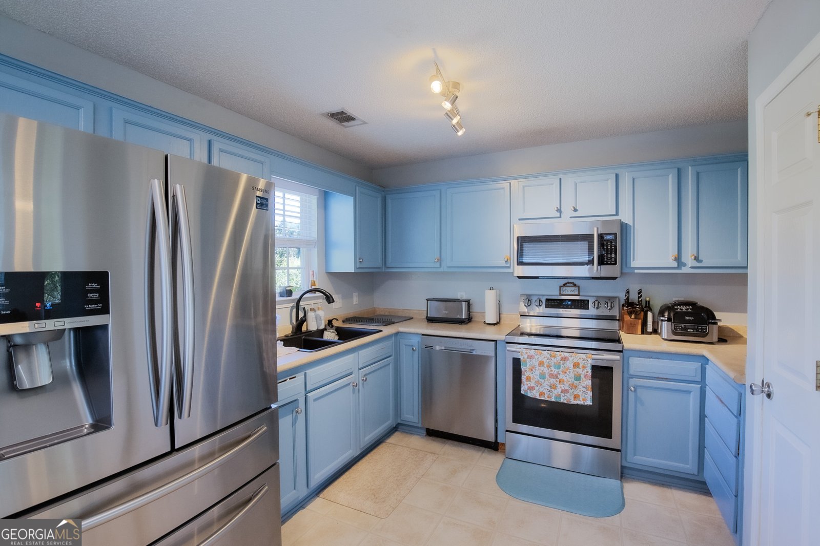 29 Springwater Drive Port Wentworth - 26