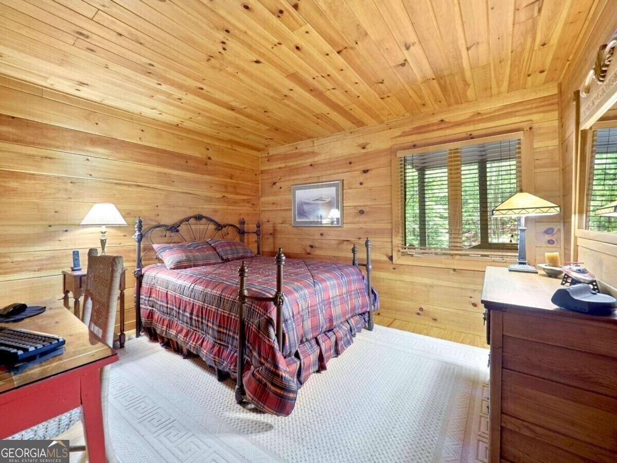 1402 Henderson Mountain Road Jasper - 37