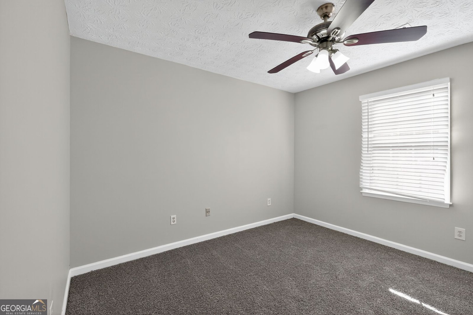 20 Roundup Place Ellenwood - 31