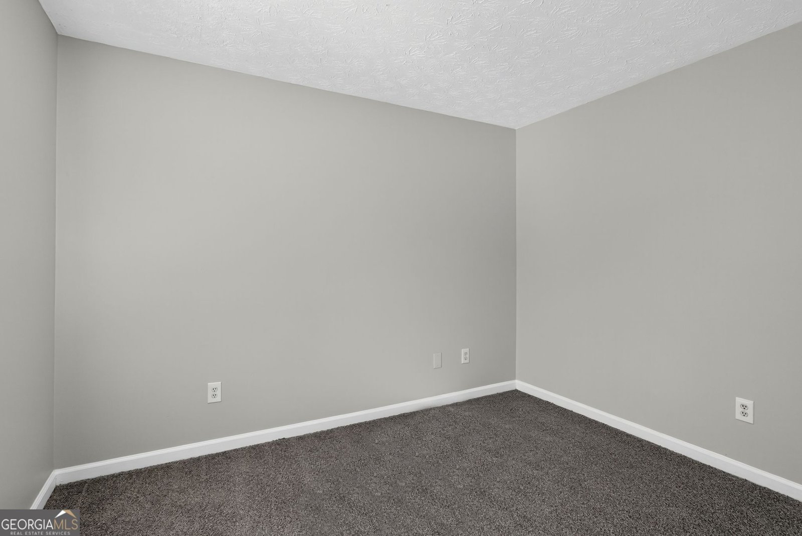 20 Roundup Place Ellenwood - 33