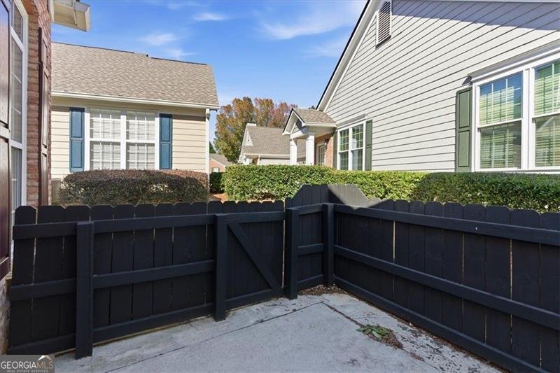 179 CAMRY Circle Dallas - 32