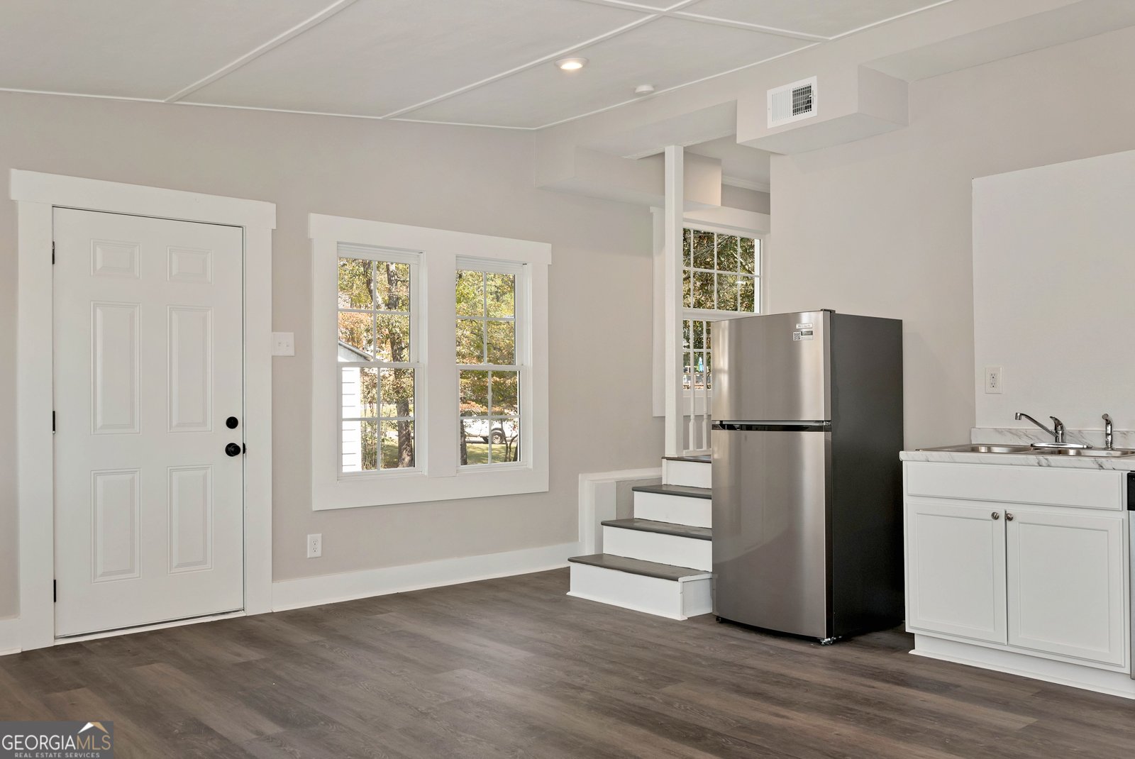 75 Lake Drive Dawsonville - 1