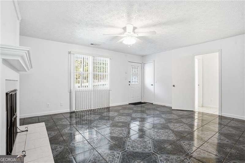 295 Fireside Way Fairburn - 3