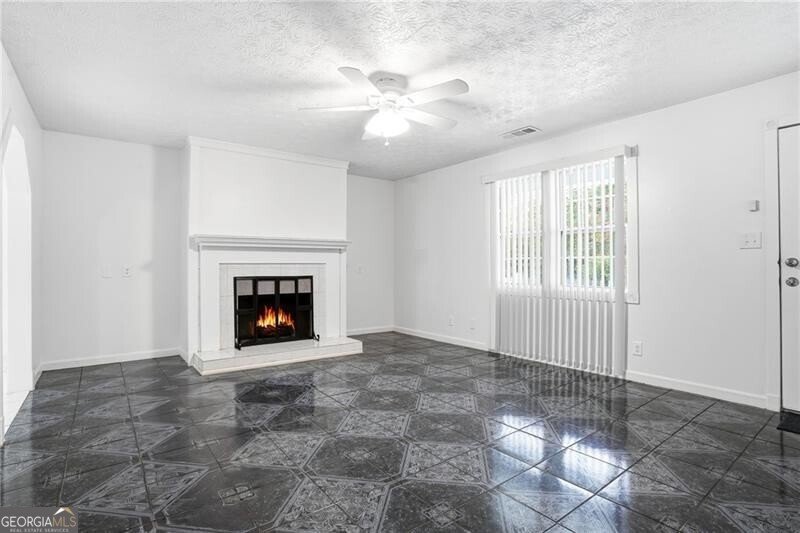 295 Fireside Way Fairburn - 4