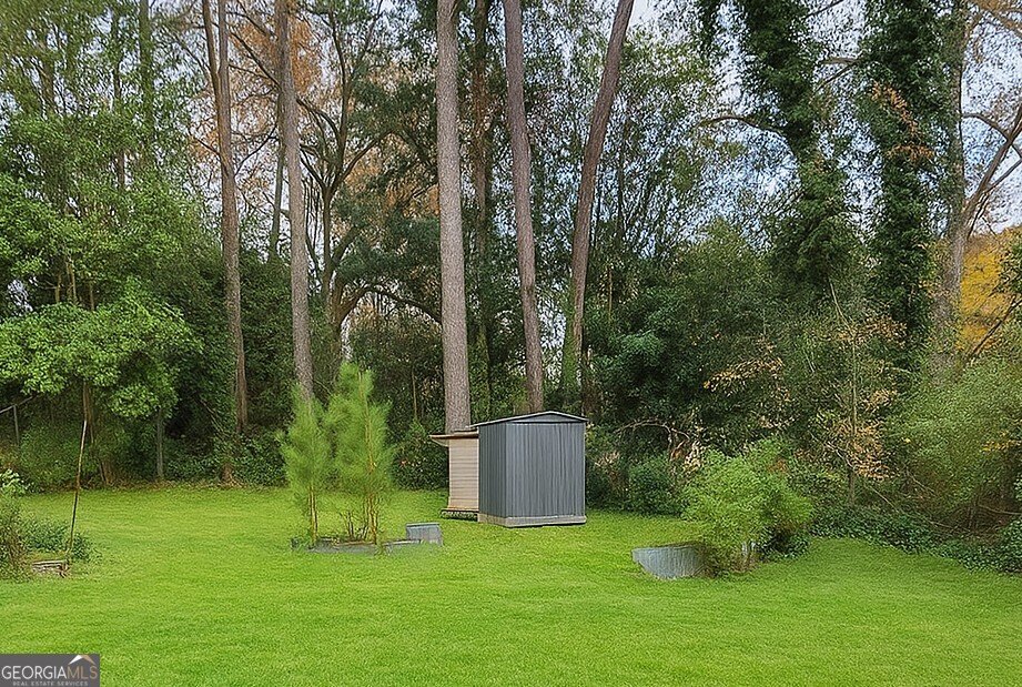 2842 Delowe Drive East Point - 13