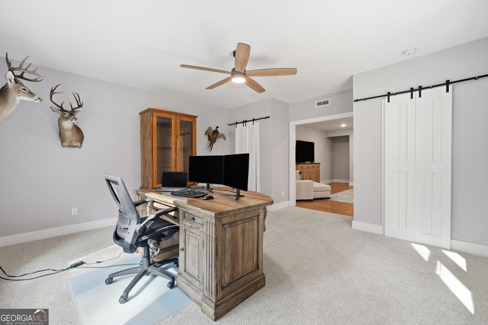 227 Wilshire Terrace White - 39