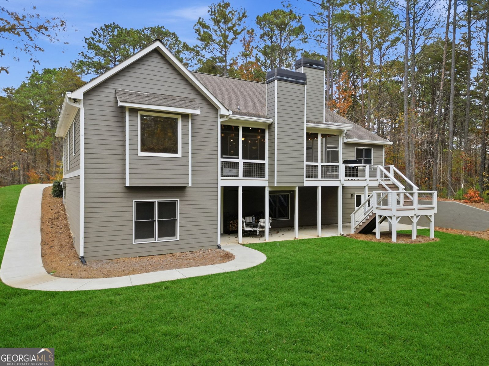 227 Wilshire Terrace White - 52