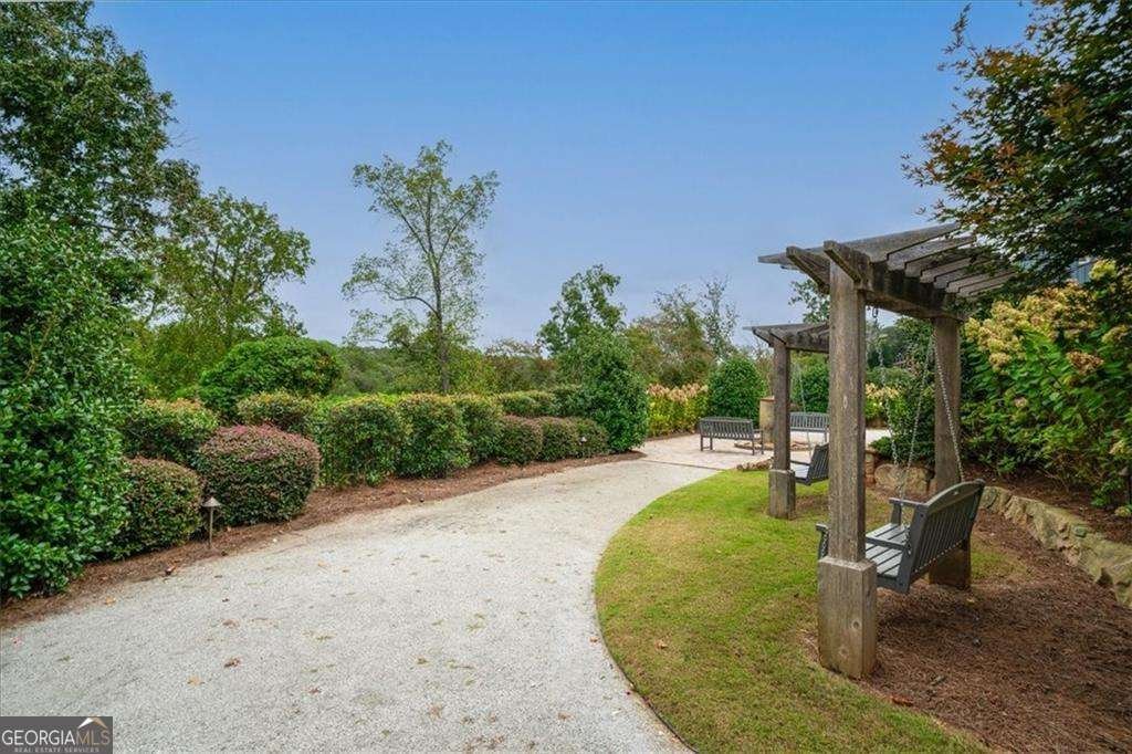 815 Maplewood Drive Roswell - 29