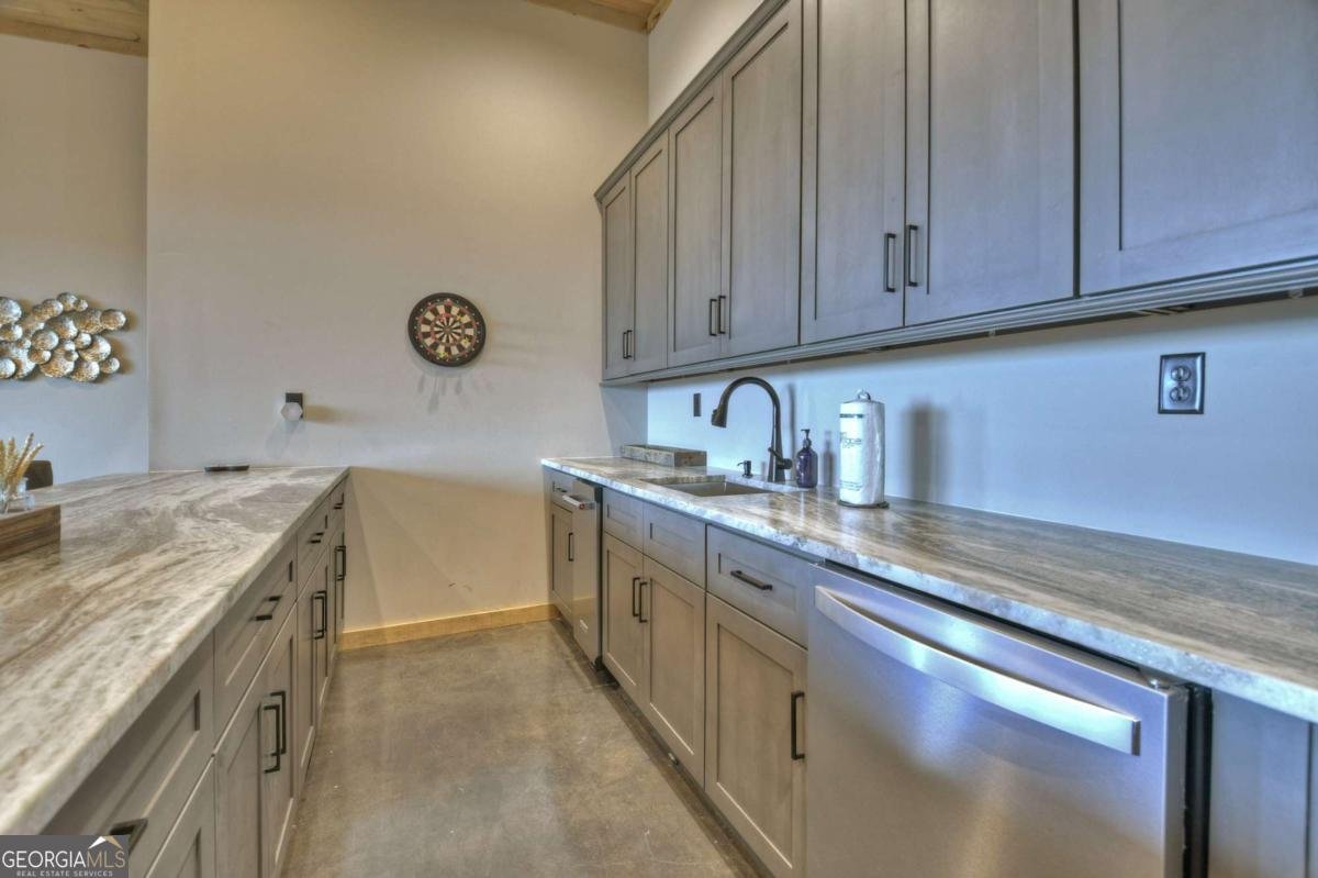 472 Overlook Drive Blue Ridge - 43