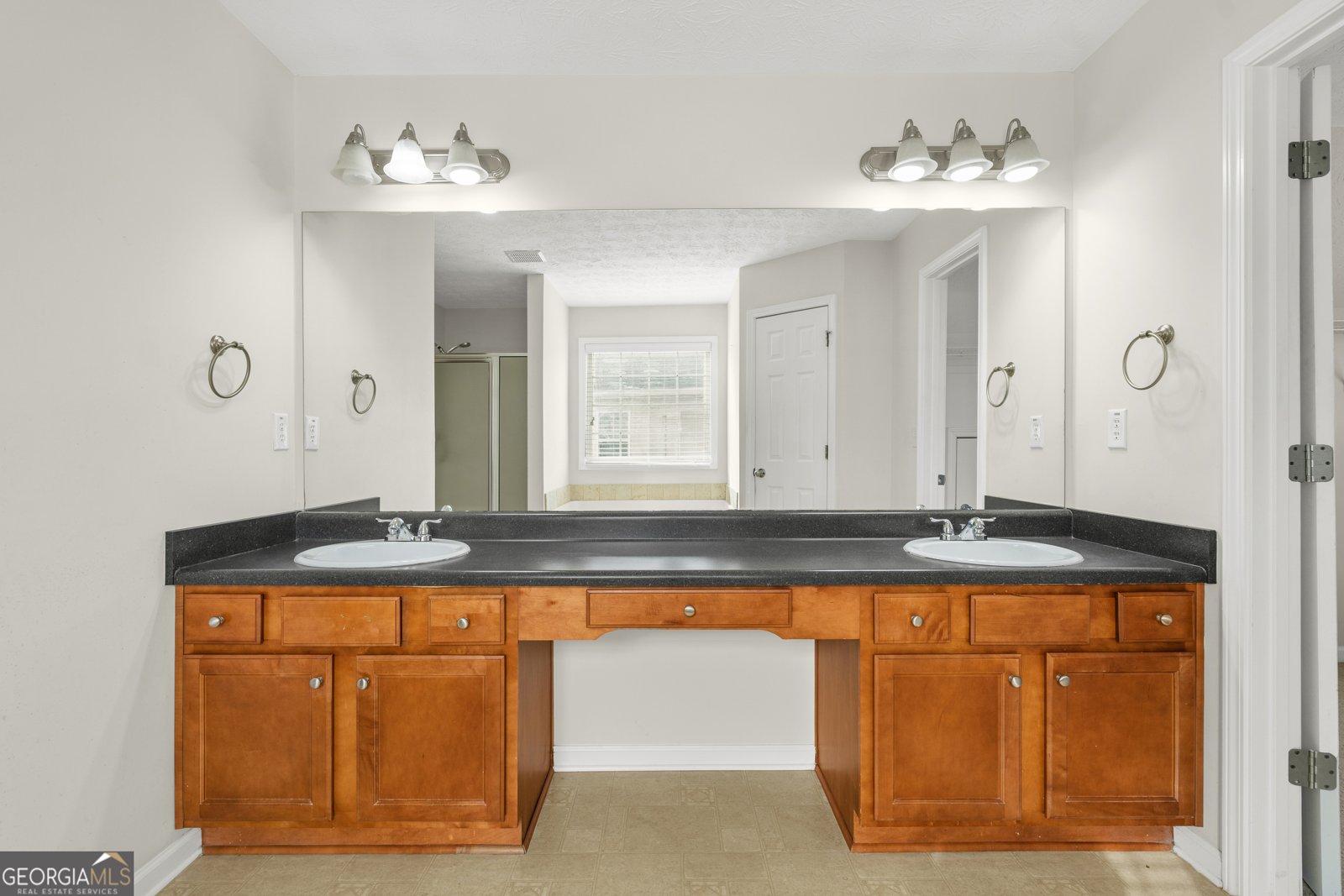 1220 Nottley Drive Locust Grove - 20