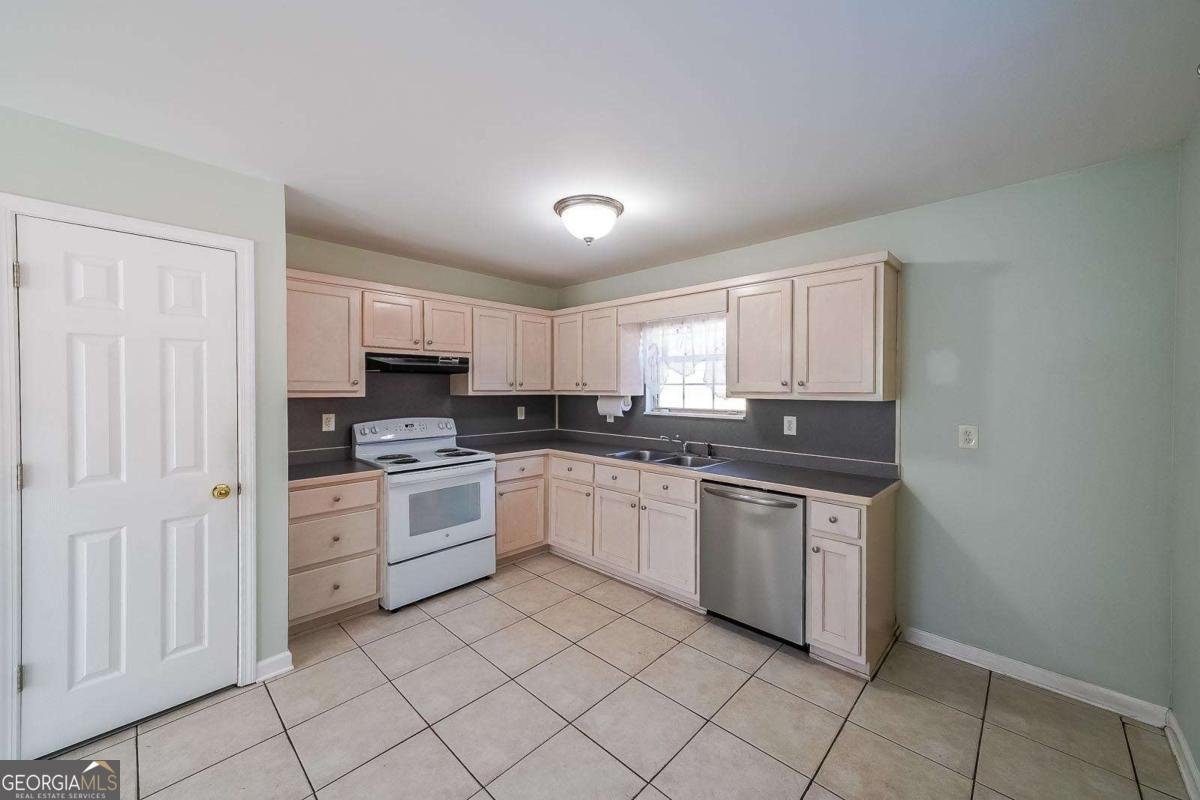 3435 Century Drive Cumming - 8