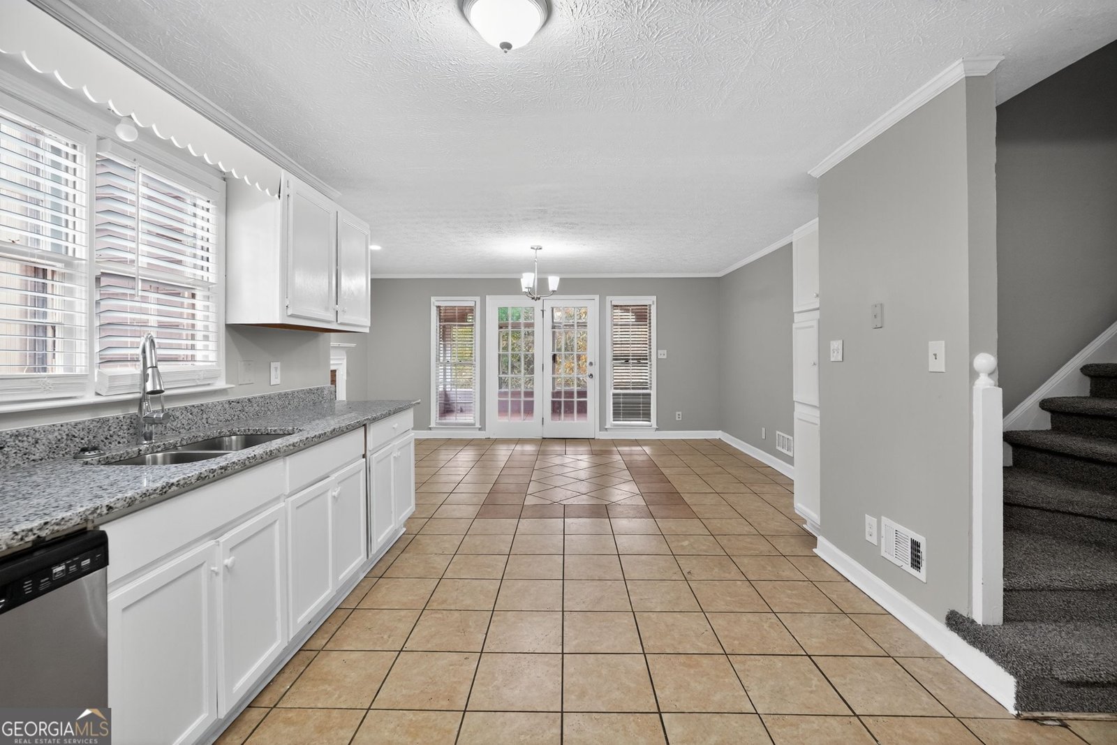 1406 Crooked Tree Circle Stone Mountain - 14