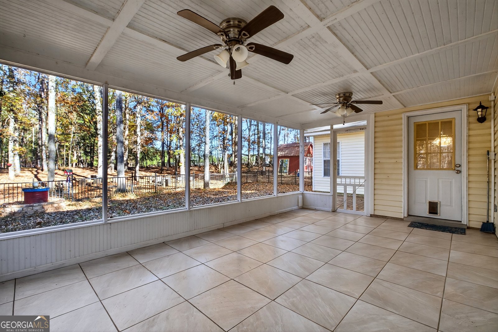 909 Lawshe Road Senoia - 27