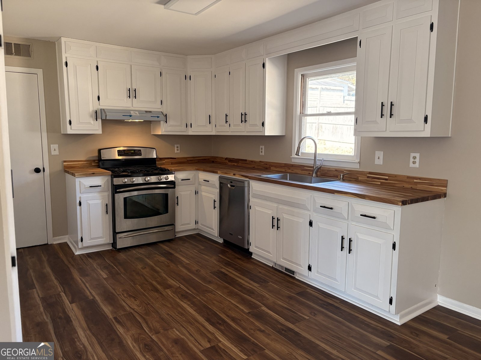 175 Lakeshore Circle Acworth - 6