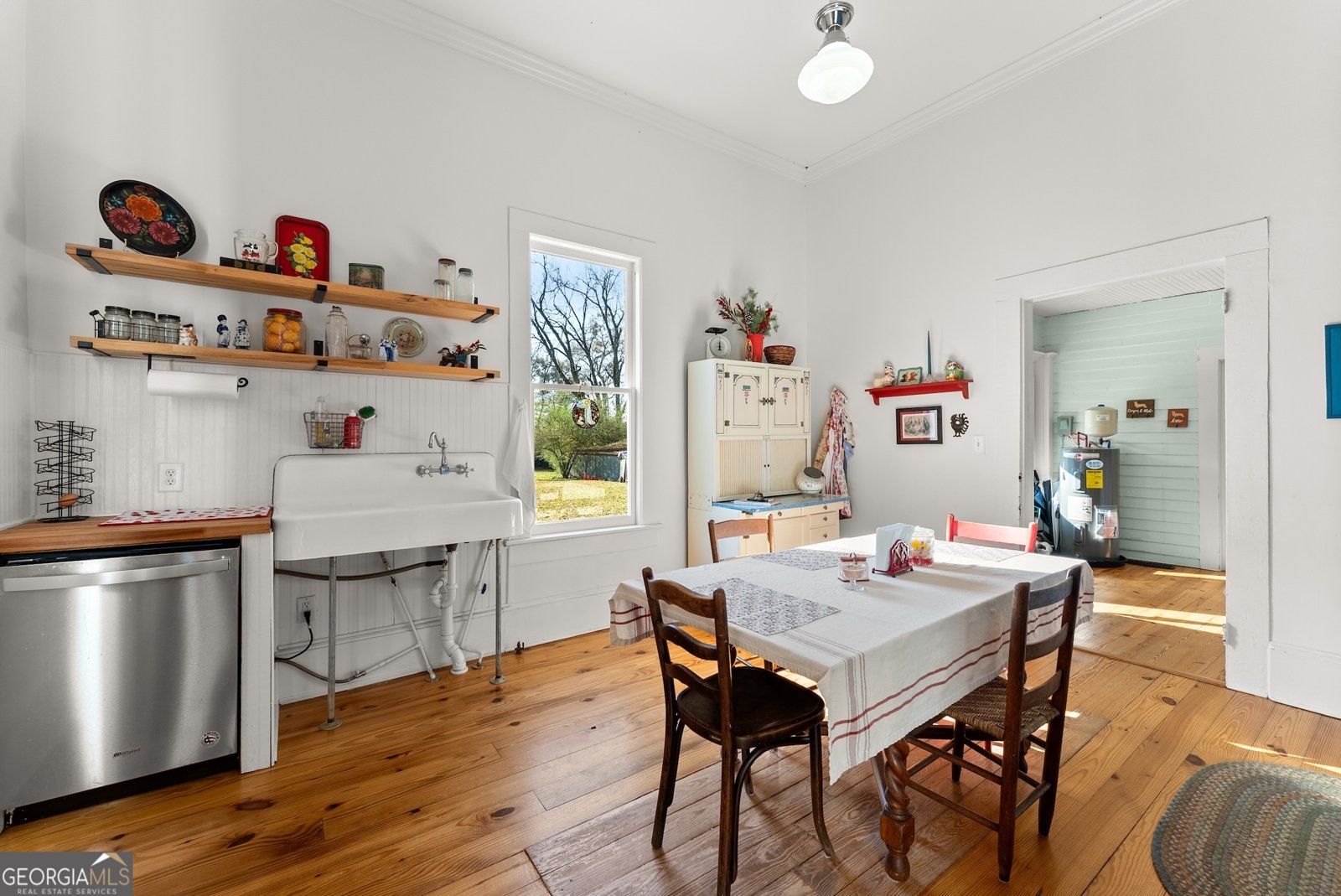 670 Railroad Avenue Carlton - 1