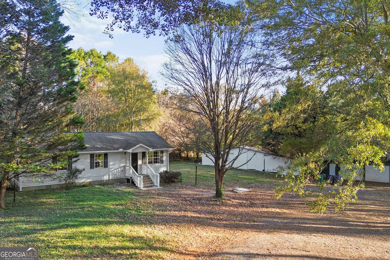 711 Evans Street Woodstock - 4