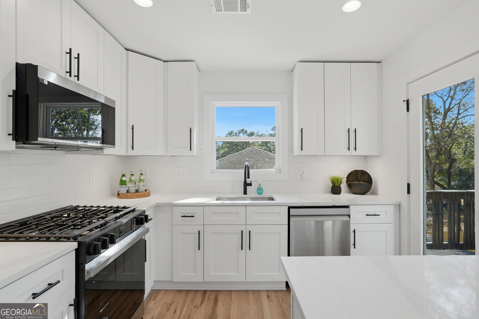 2101 Cloverdale Drive Atlanta - 17