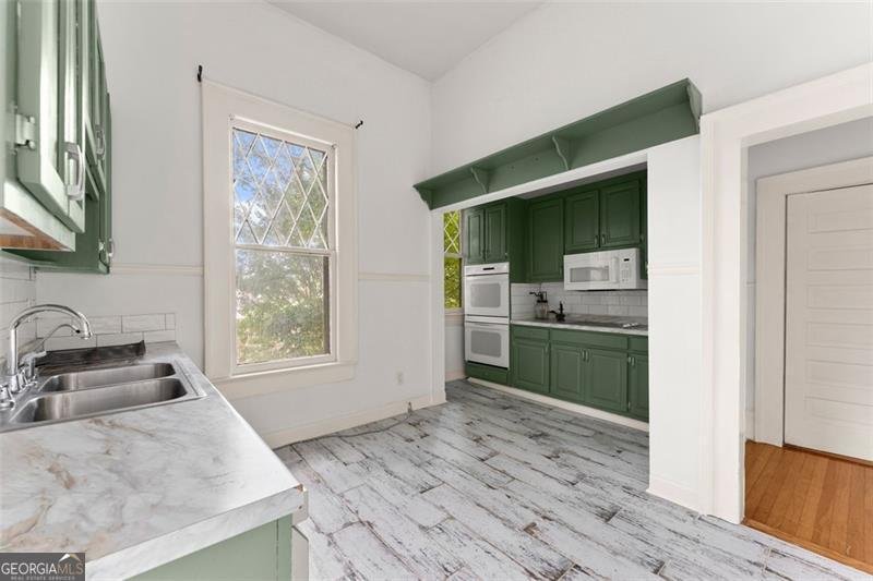 2140 BROAD Street Commerce - 17