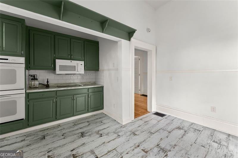 2140 BROAD Street Commerce - 19