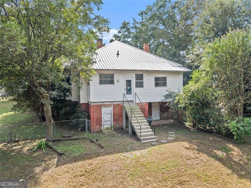 2140 BROAD Street Commerce - 21