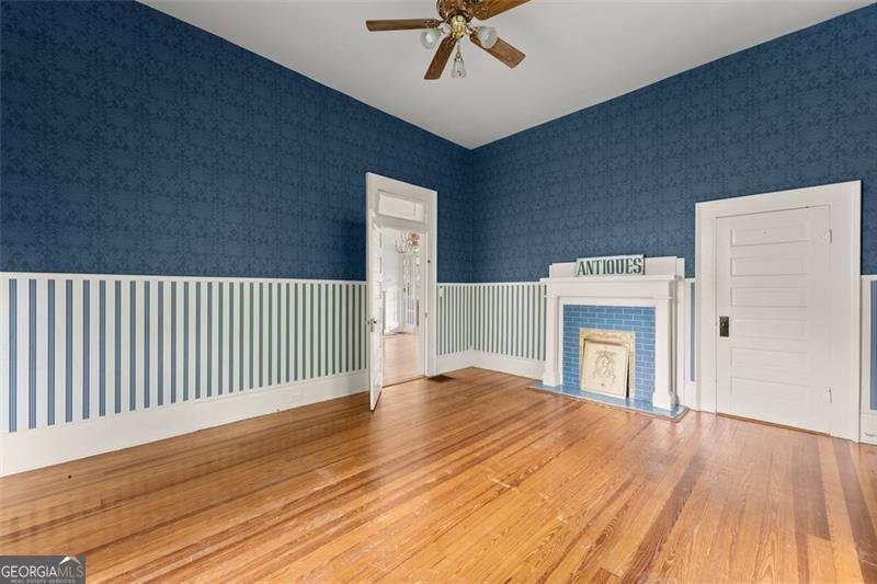 2140 BROAD Street Commerce - 9