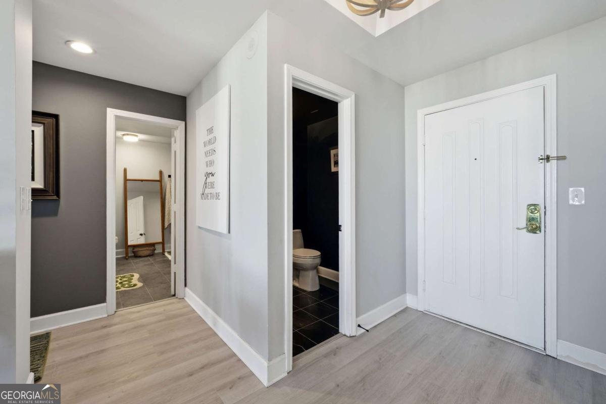 2870 Pharr Court South Atlanta - 4