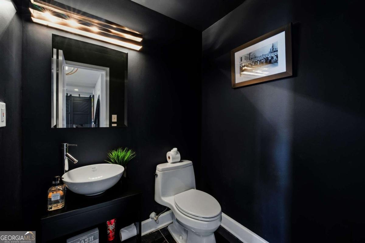 2870 Pharr Court South Atlanta - 9