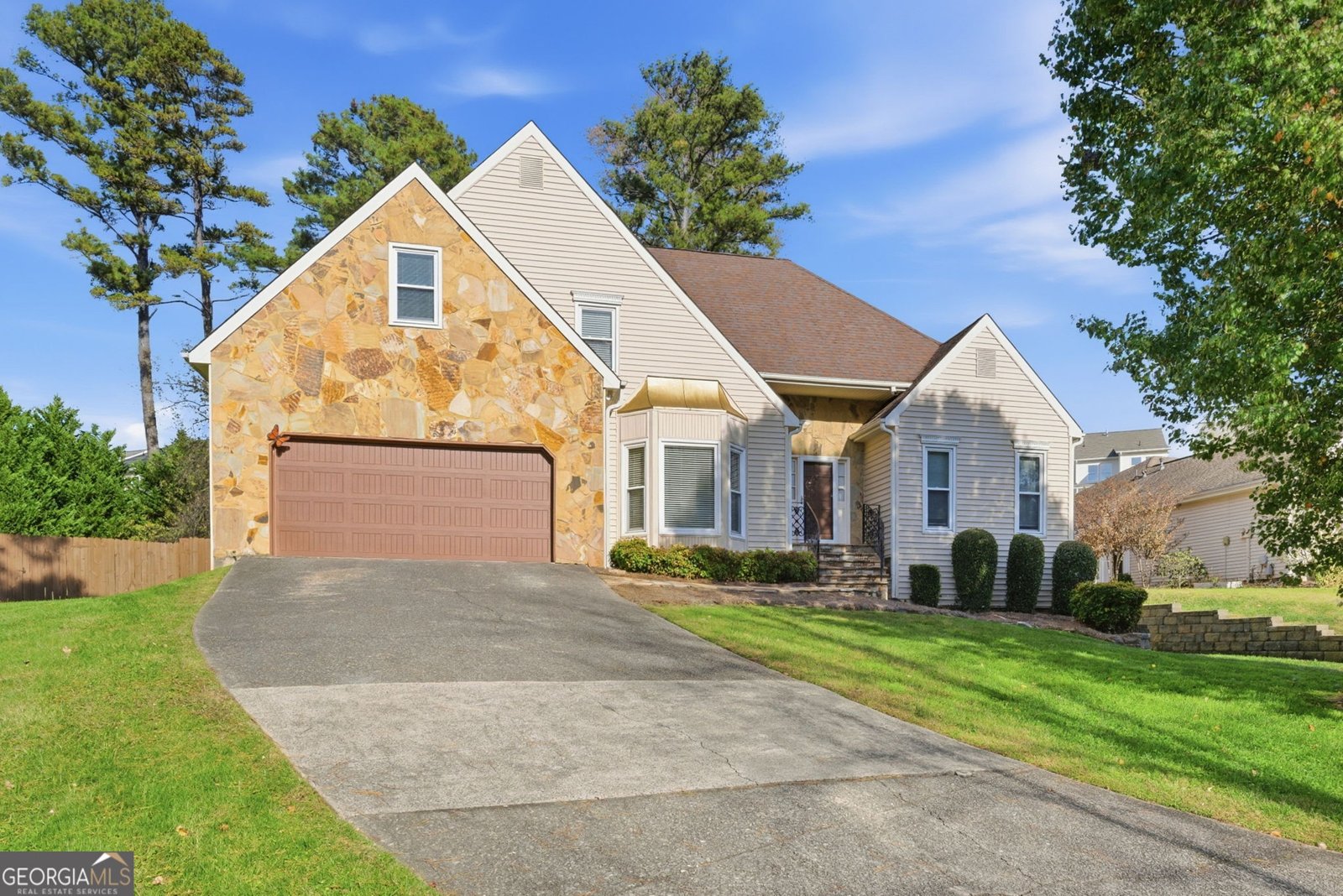 212 Shannon Drive Woodstock - 1