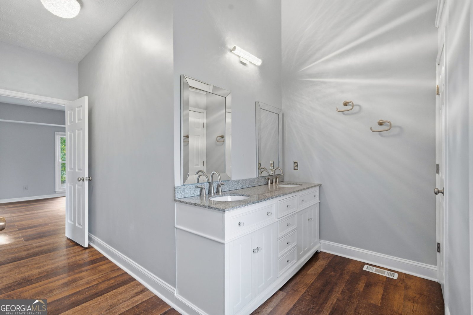 212 Shannon Drive Woodstock - 15