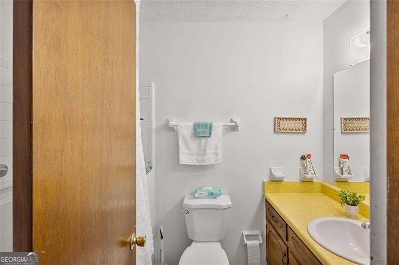 5865 VERNIER Drive Atlanta - 16