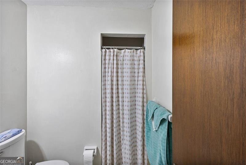 5865 VERNIER Drive Atlanta - 23