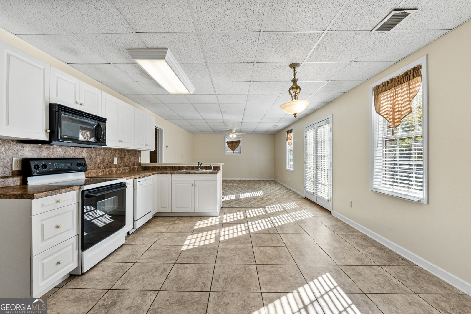 400 Moseley Road Stockbridge - 28