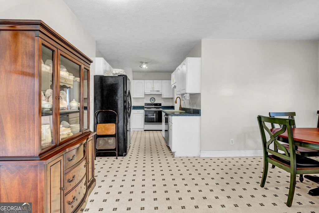 997 Highland Circle Conyers - 13