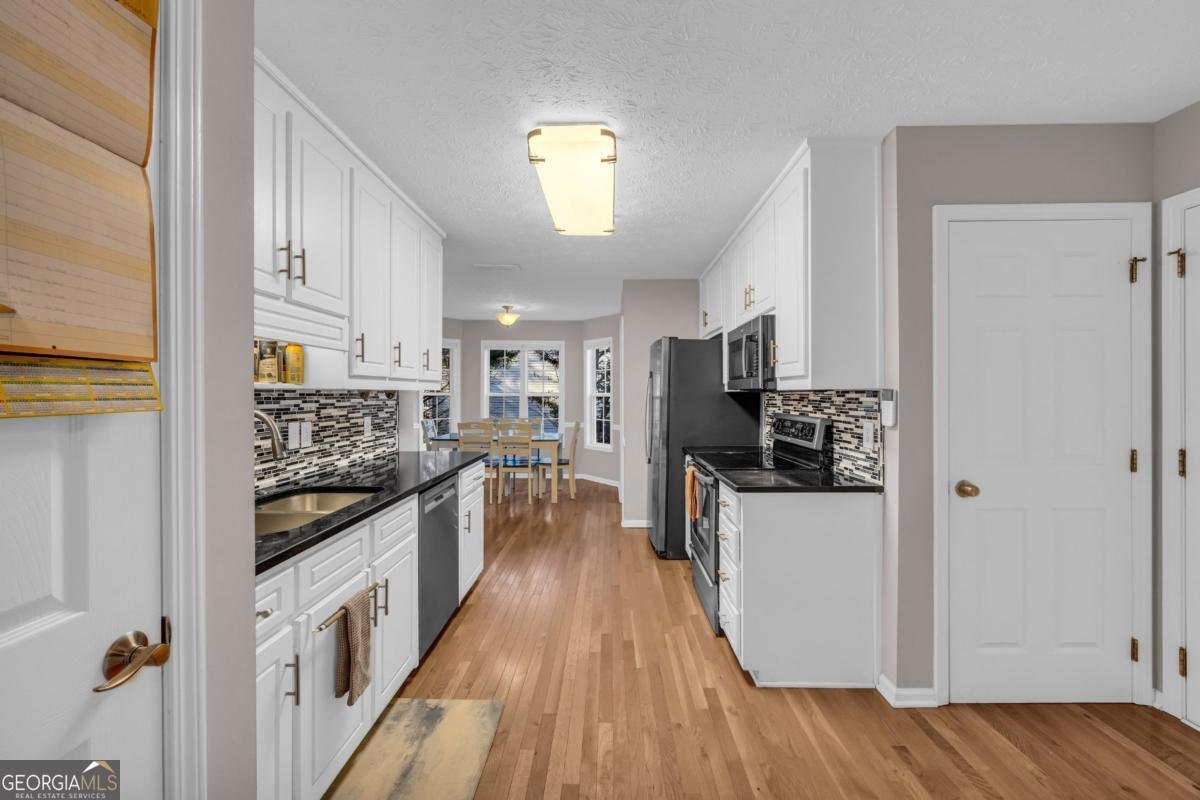 1670 Alcovy River Drive Dacula - 5