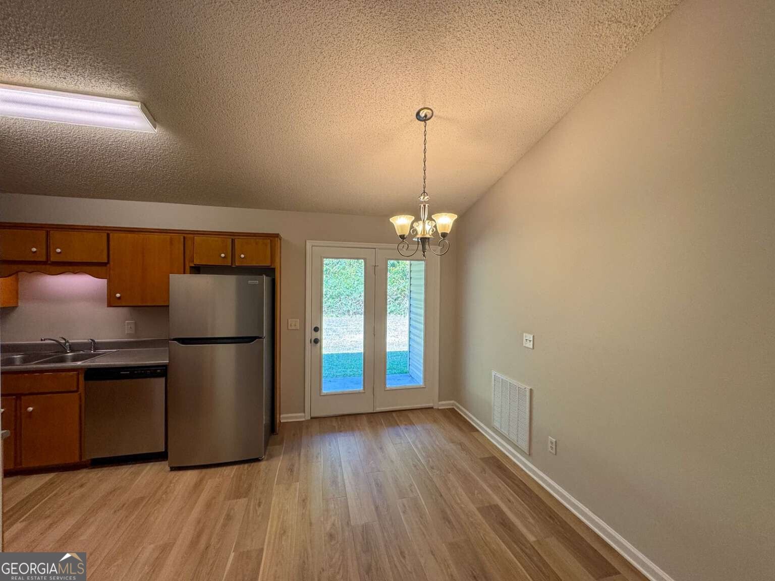 110 Talbot Court St. Marys - 3