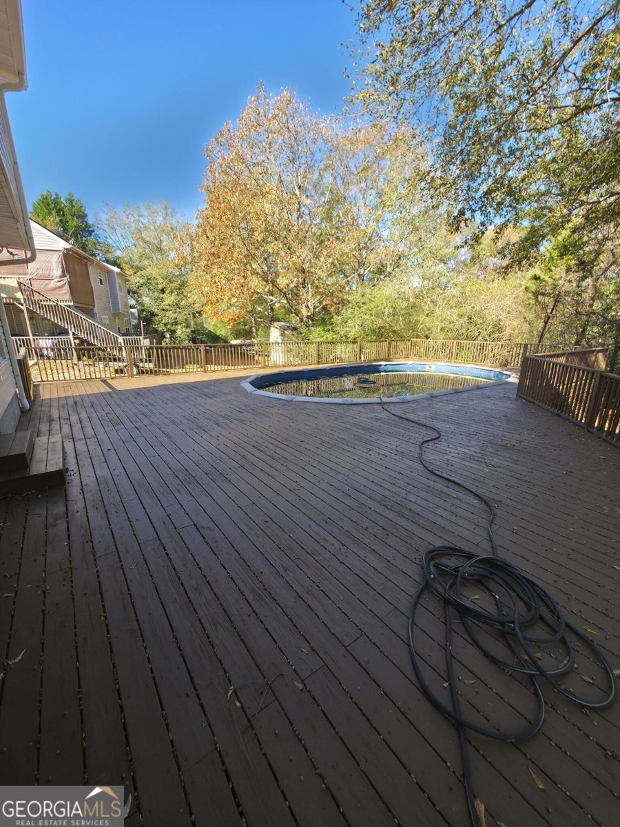 303 Rocky Point Court Winder - 12