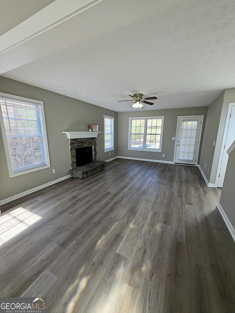 303 Rocky Point Court Winder - 3